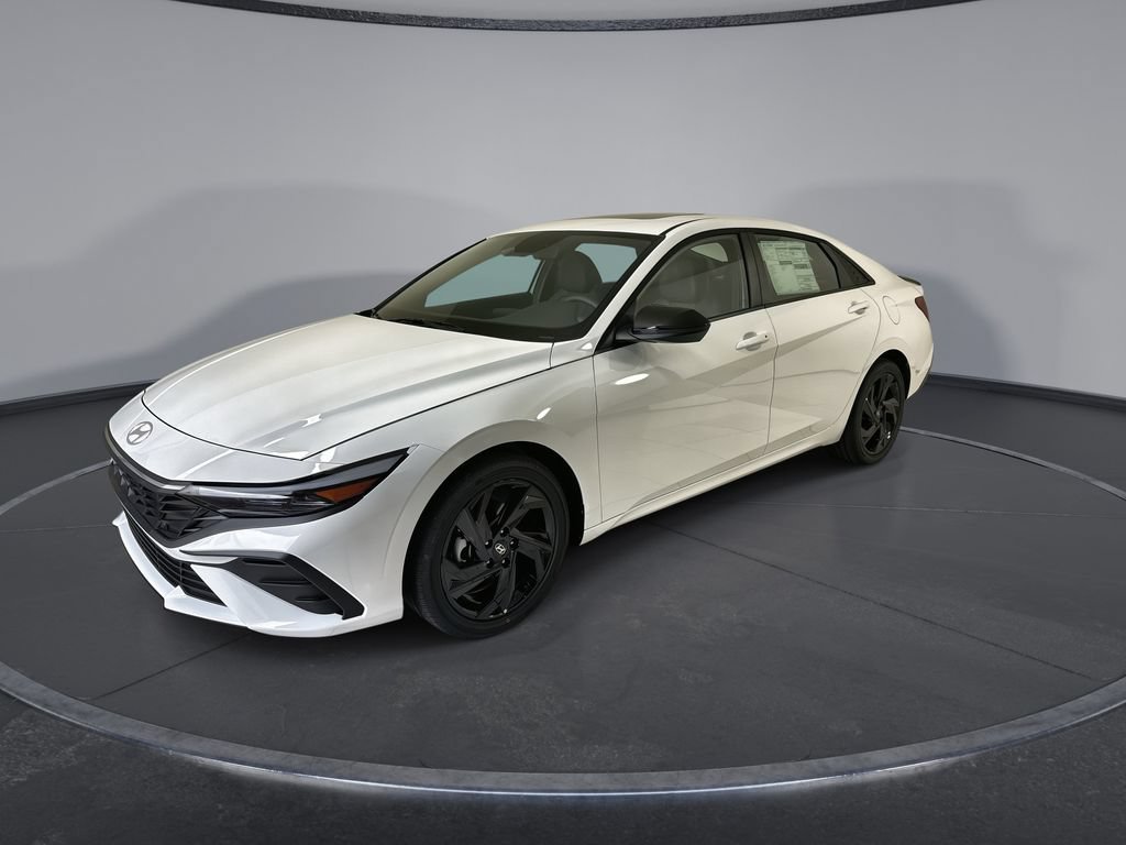 New 2026 Hyundai Elantra SEL Sport FWD image 4