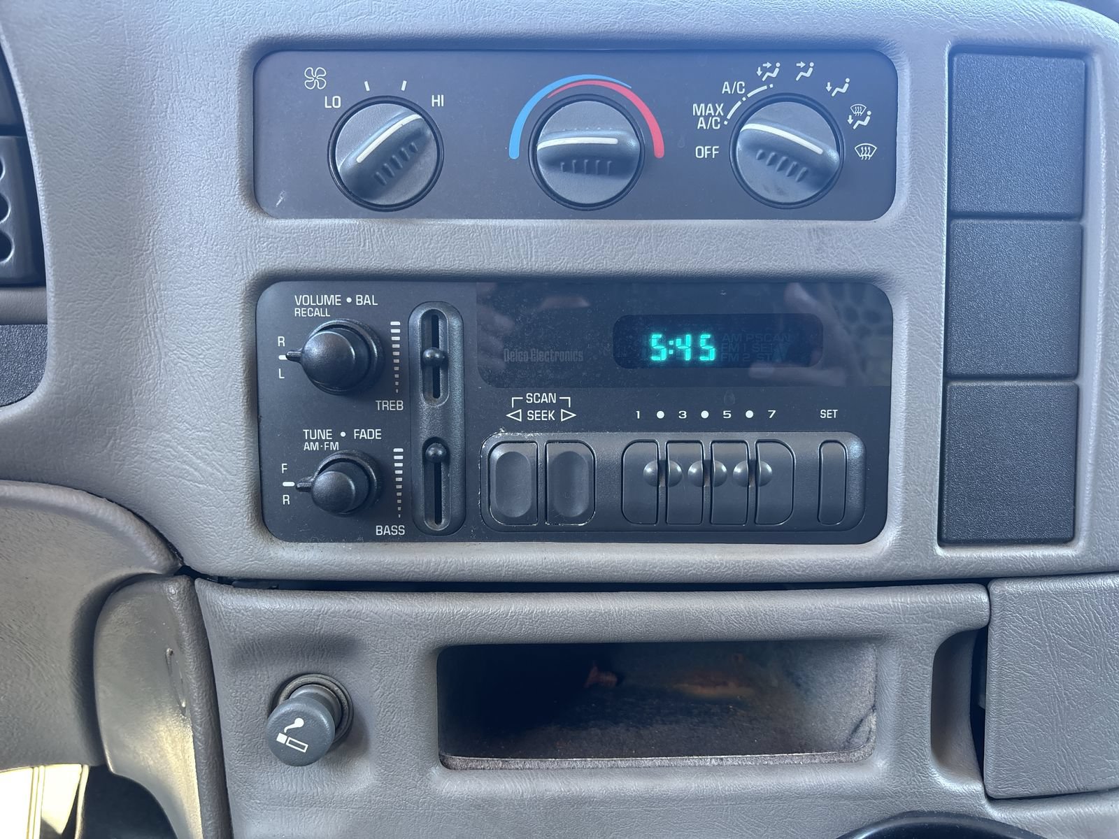 Used 2001 GMC Safari RWD image 19