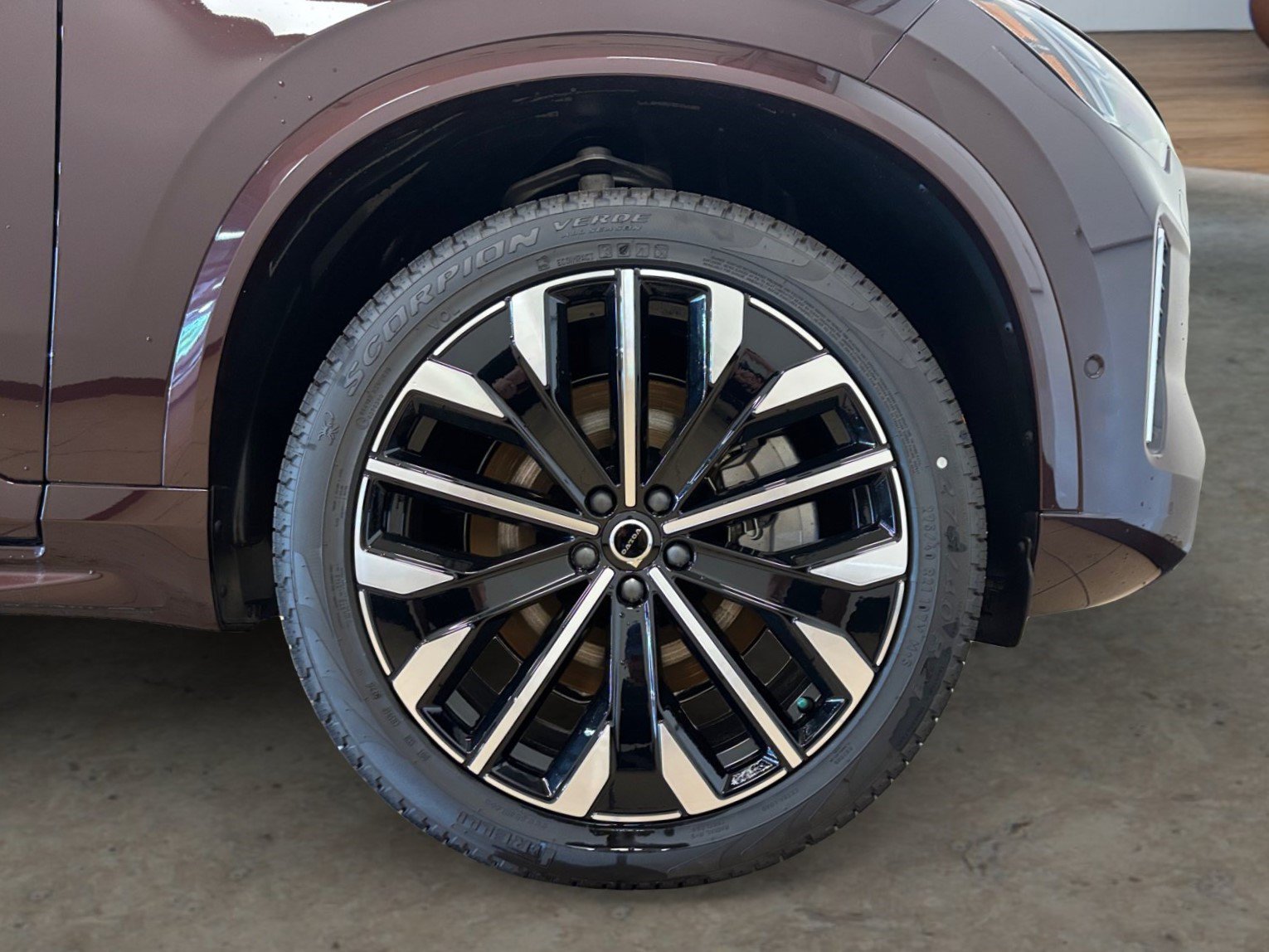 New 2026 Volvo XC90 T8 Plus w/ Protection Package Premier AWD/4WD image 45