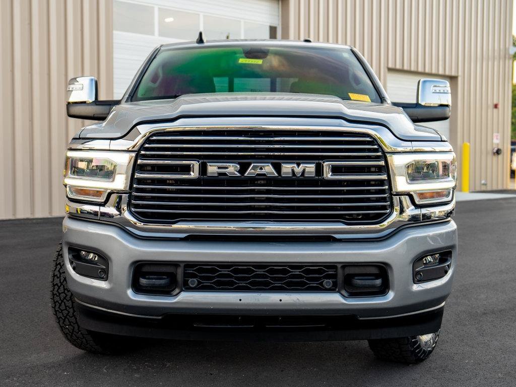 Used 2024 RAM 2500 Laramie AWD/4WD image 7