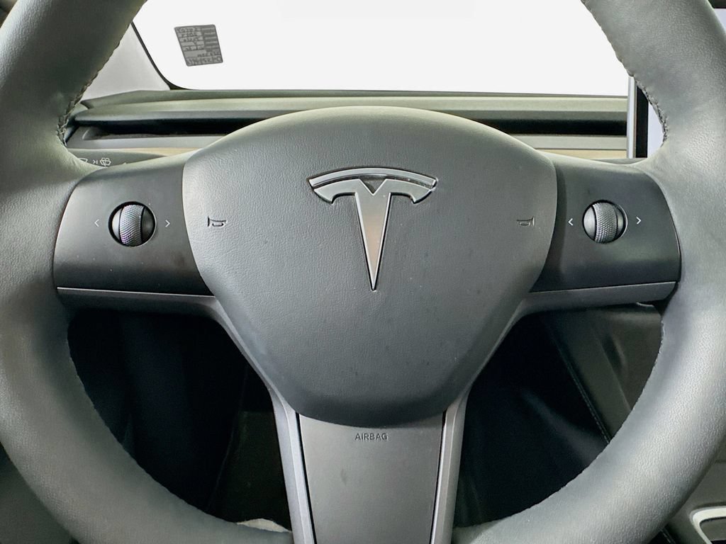 Used 2023 Tesla Model Y Long Range AWD/4WD image 58