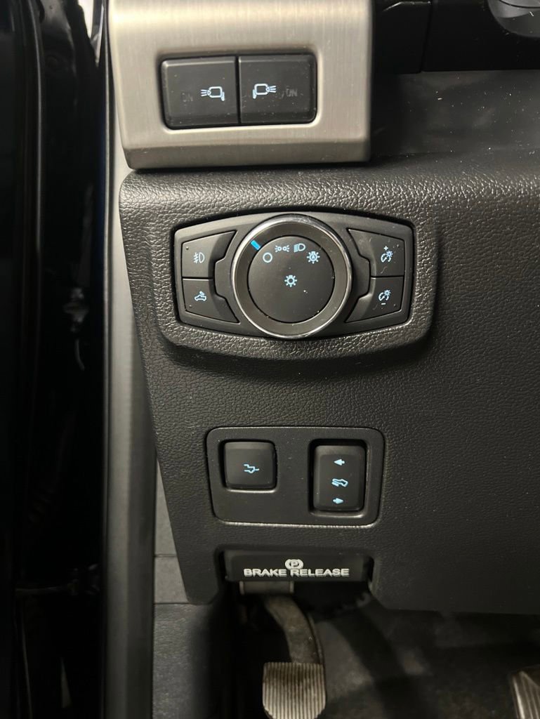 Used 2021 Ford F350 Platinum AWD/4WD image 16