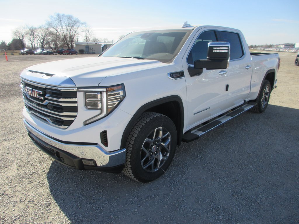 New 2026 GMC Sierra 1500 SLT image 10