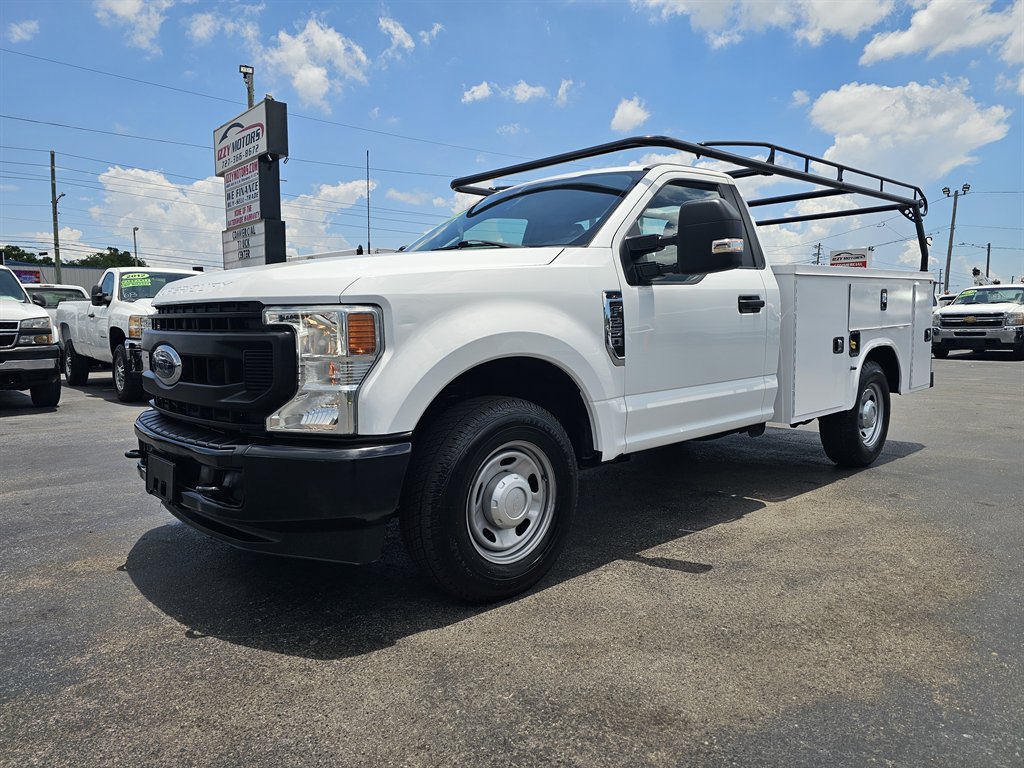 Used 2022 Ford F250 XL w/ Power Equipment Group RWD image 1