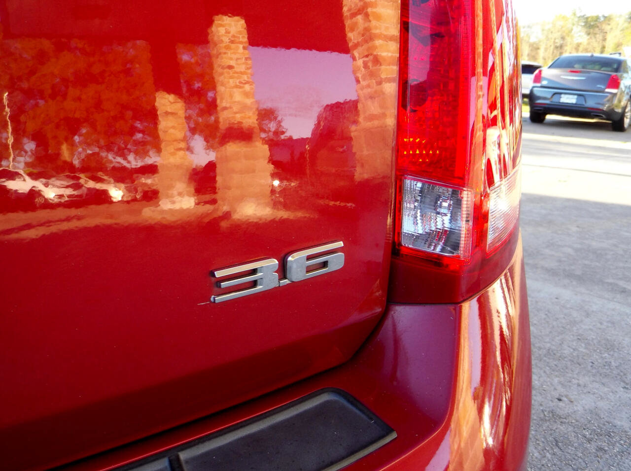 Used 2015 Cadillac SRX Performance w/ Driver Awareness Package FWD image 6