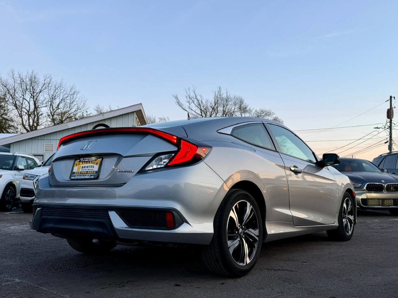 Used 2016 Honda Civic Touring image 7