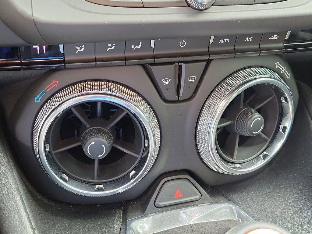 Used 2017 Chevrolet Camaro SS image 40