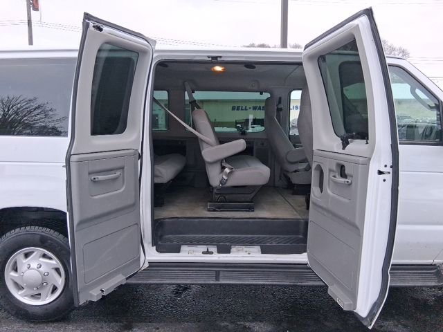 Used 2012 Ford E-350 and Econoline 350 XLT image 8