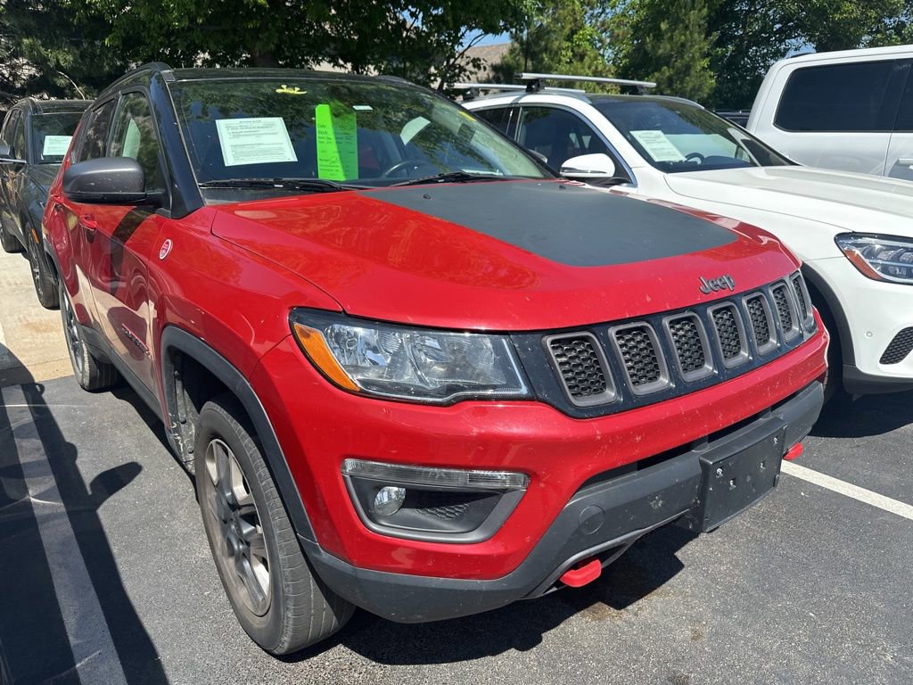 Used 2017 Jeep Compass Trailhawk w/ Leather Interior Group AWD/4WD image 2