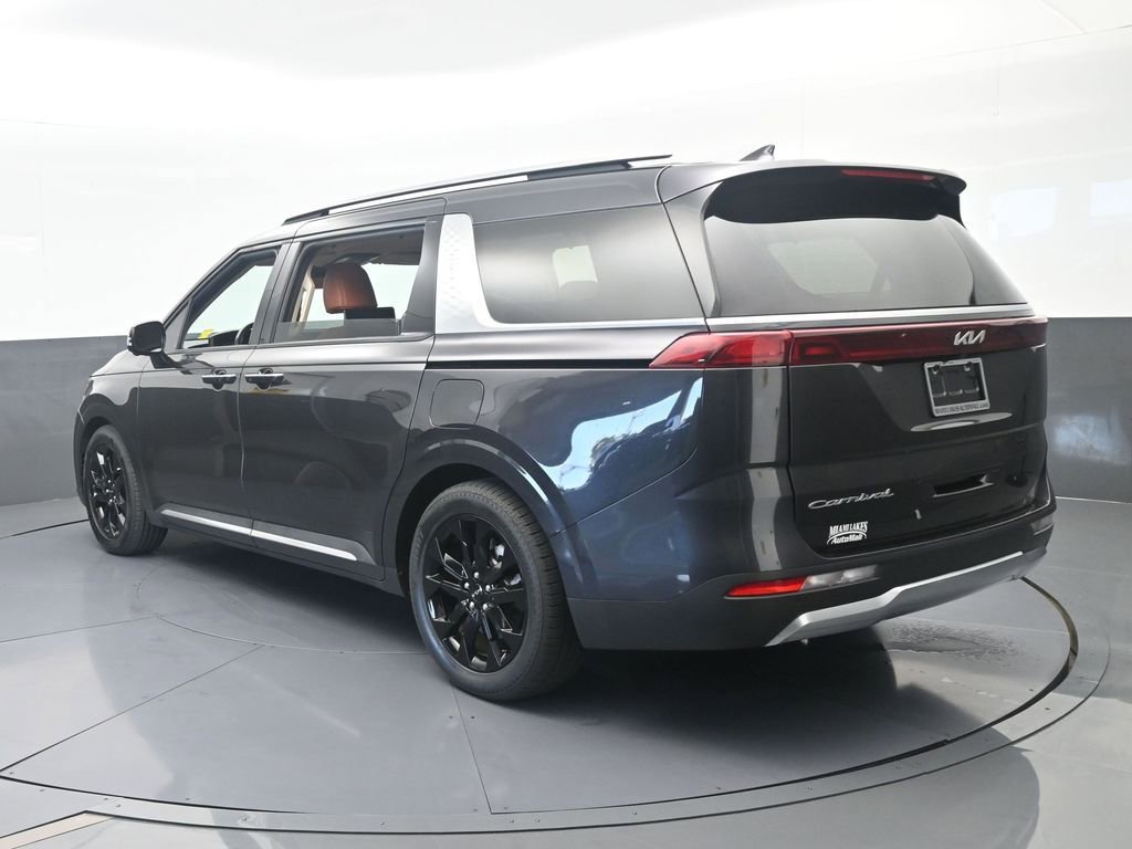 Used 2022 Kia Carnival SX FWD image 4