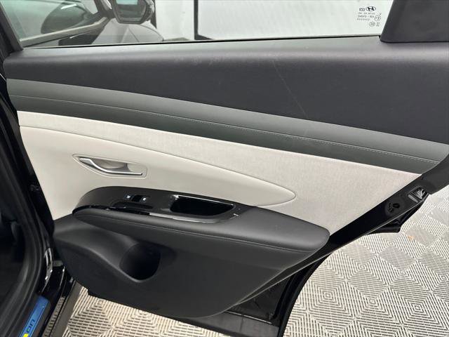 New 2026 Hyundai Tucson Limited AWD/4WD image 18