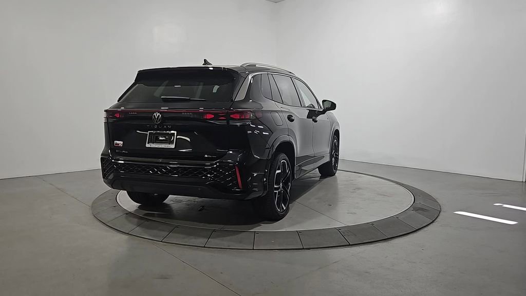 New 2026 Volkswagen Tiguan SEL R-Line image 5