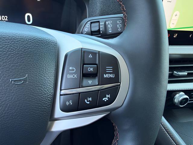 Used 2025 Ford Explorer Active w/ Active Comfort Package AWD/4WD image 22