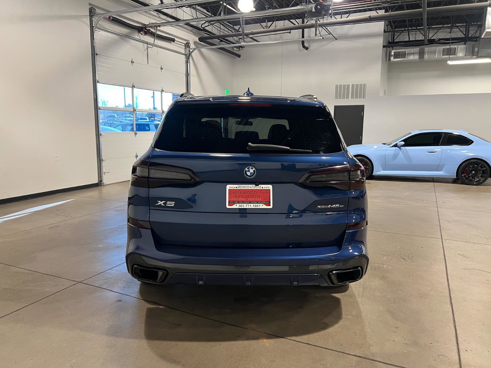Used 2022 BMW X5 xDrive45e w/ M Sport Package image 4