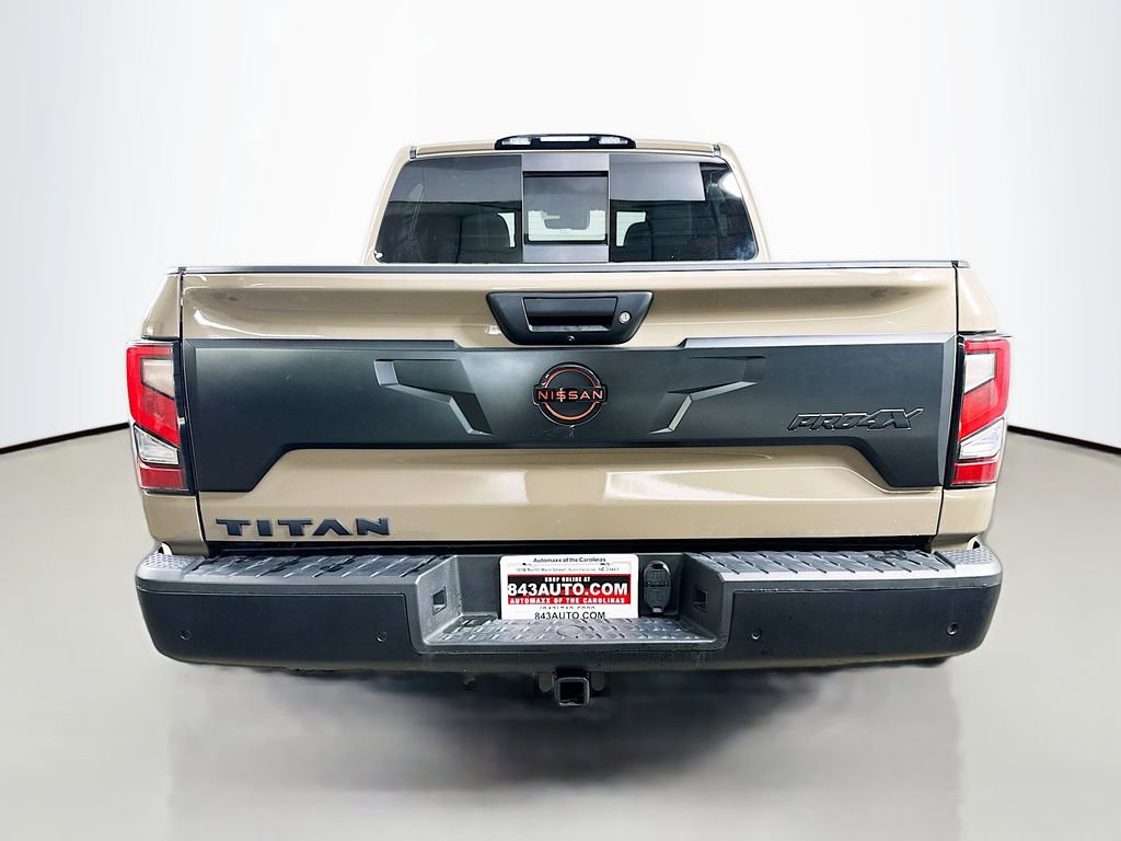 Used 2023 Nissan Titan PRO-4X w/ Pro-4x Convenience Package image 6