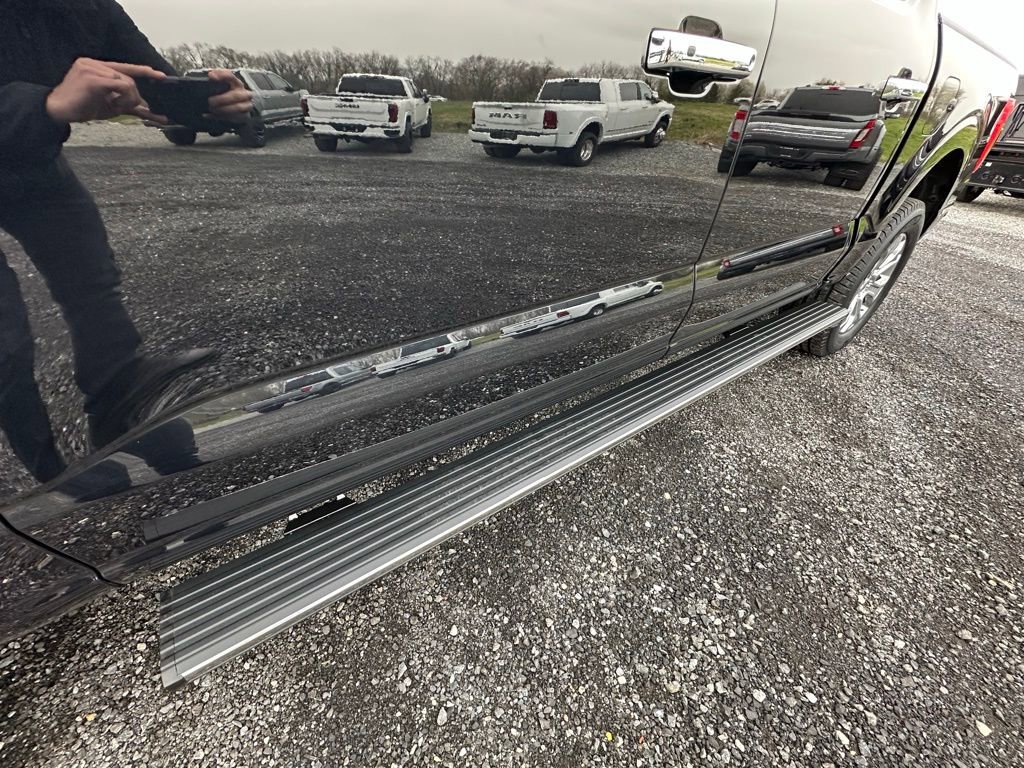 Used 2021 Ford F150 Platinum image 14