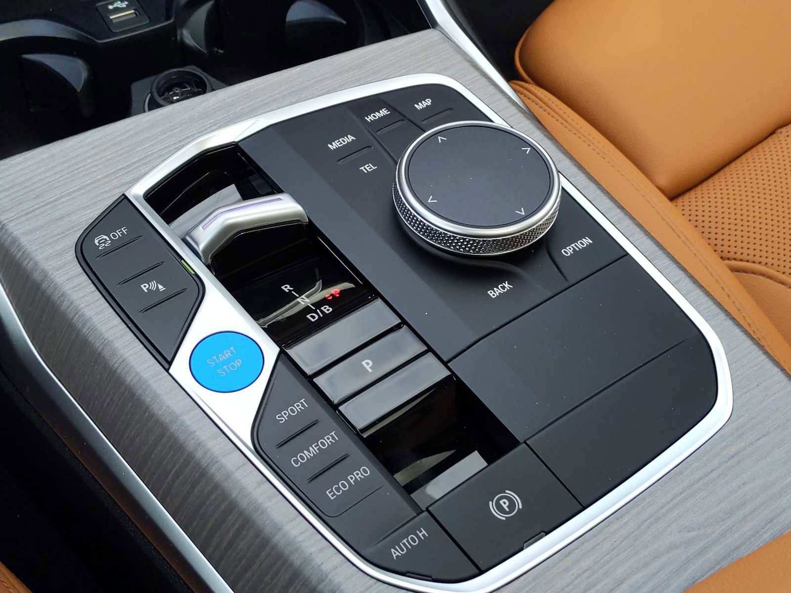 Used 2025 BMW i4 xDrive40i w/ Premium Package image 34