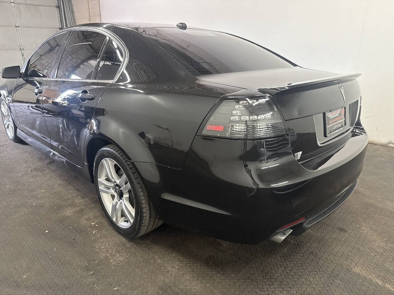 Used 2008 Pontiac G8 RWD image 3
