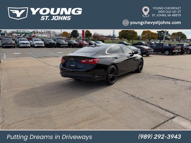 Used 2018 Chevrolet Malibu LT w/ Redline Edition FWD image 5