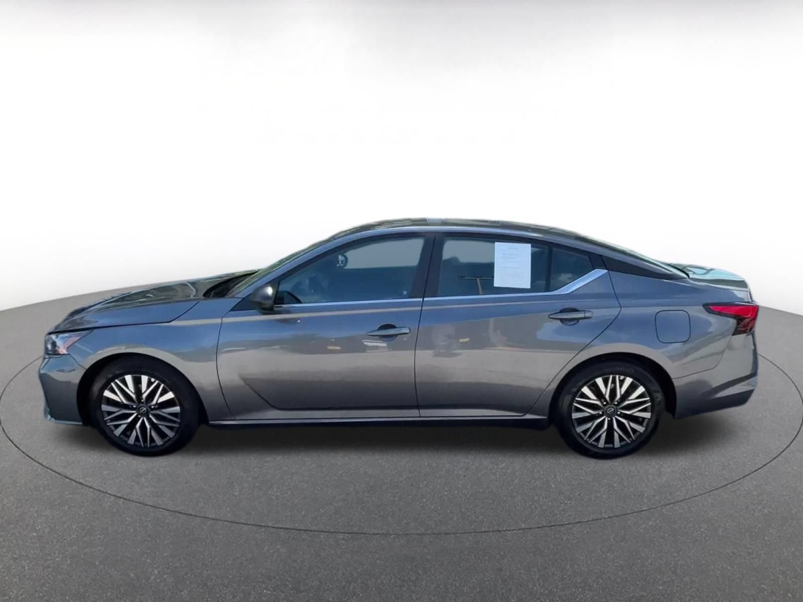 Used 2026 Nissan Altima 2.5 SV FWD image 8