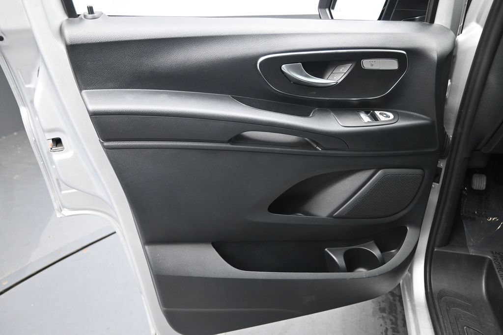 Used 2023 Mercedes-Benz Metris Passenger image 25