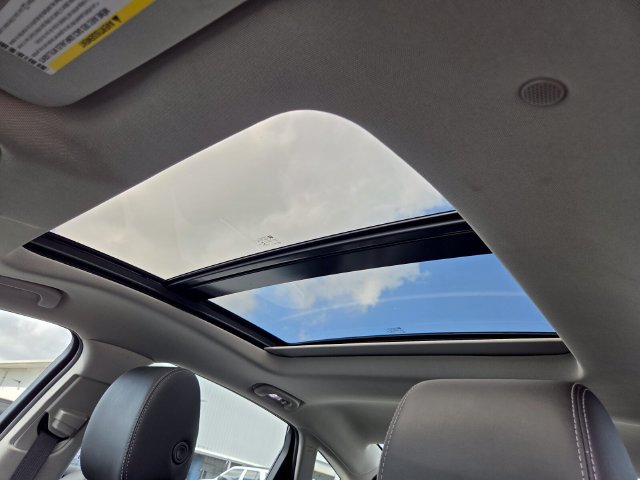 Used 2017 Buick LaCrosse Essence w/ Sun and Shade Package FWD image 16