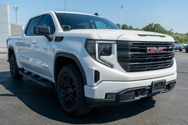 Used 2025 GMC Sierra 1500 Elevation AWD/4WD image 4