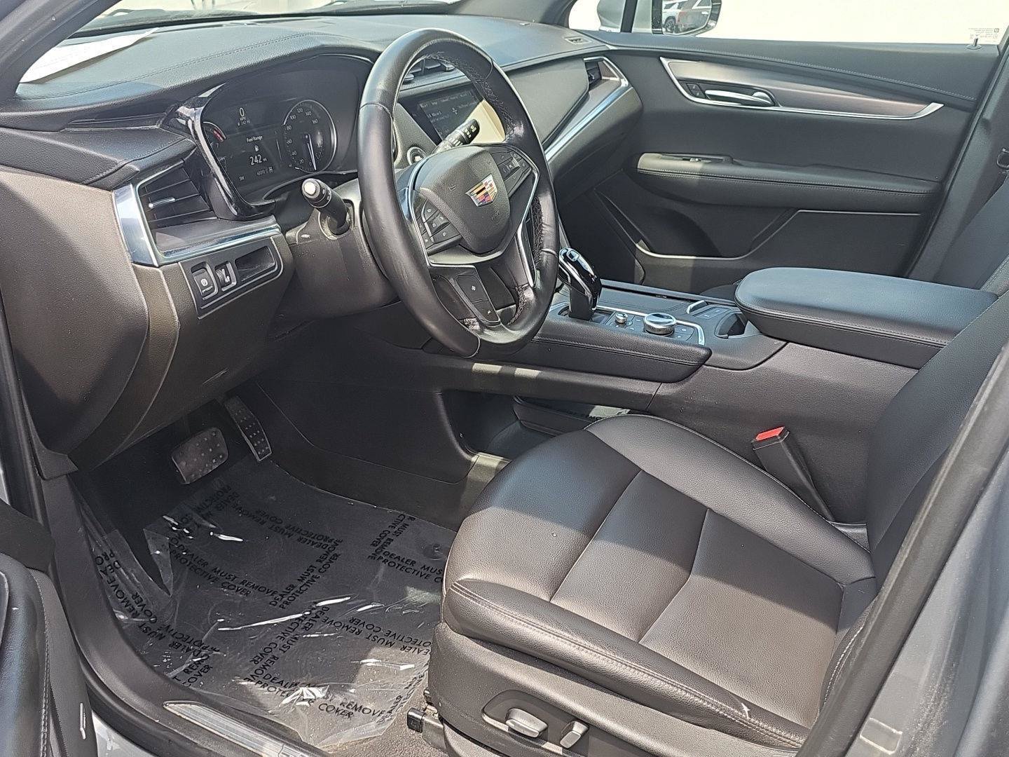 Certified 2023 Cadillac XT5 Luxury AWD/4WD image 12
