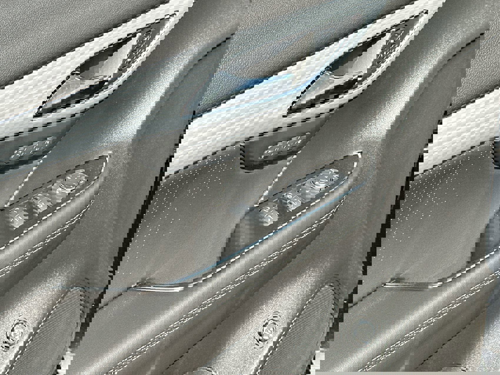 New 2025 Buick Envision Avenir image 13