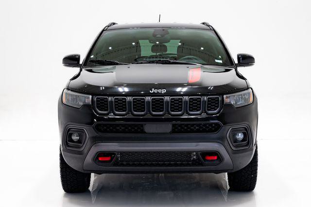 Certified 2024 Jeep Compass Trailhawk AWD/4WD image 4