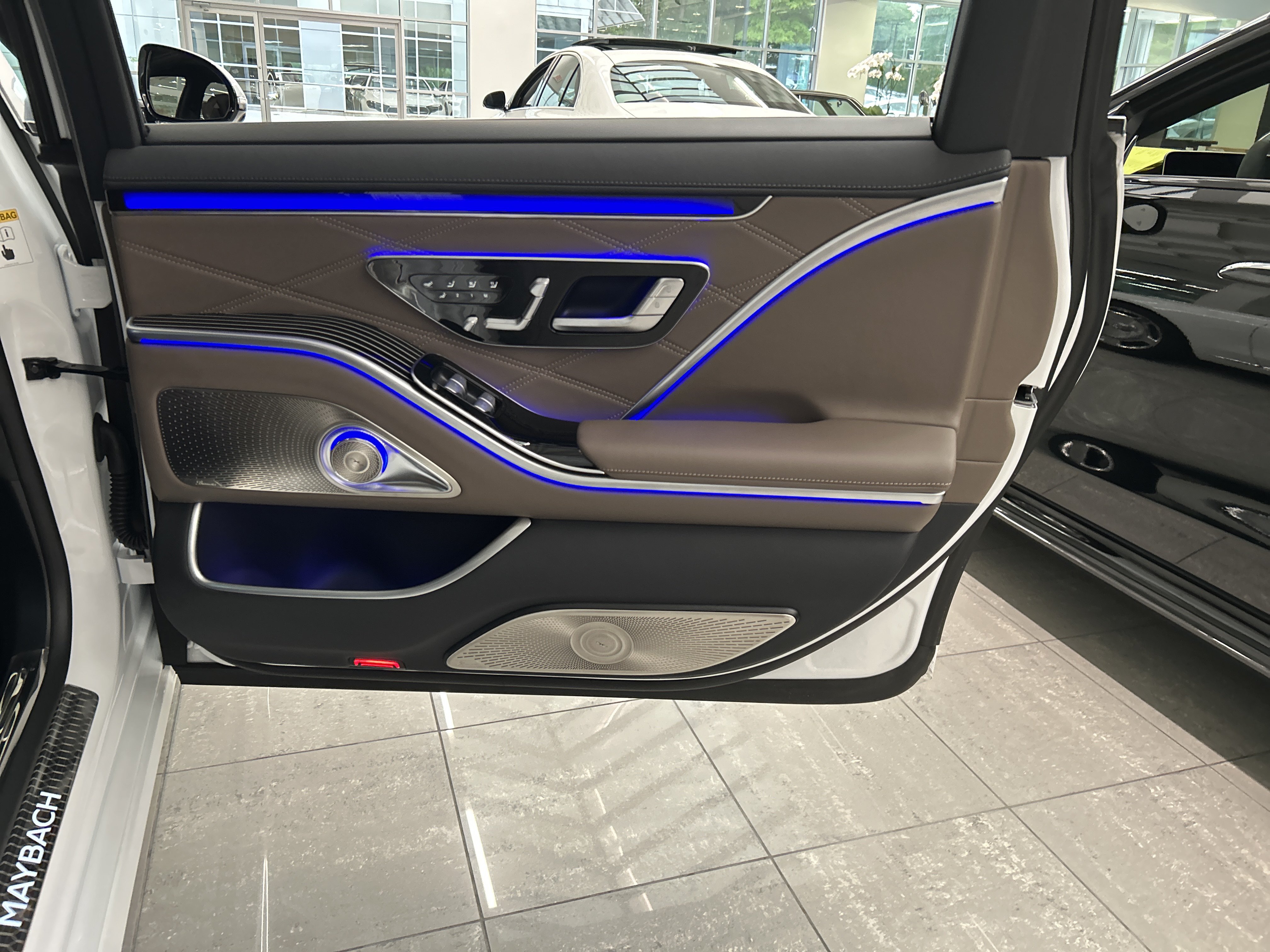 Certified 2024 Mercedes-Benz Maybach S 580 4MATIC image 43