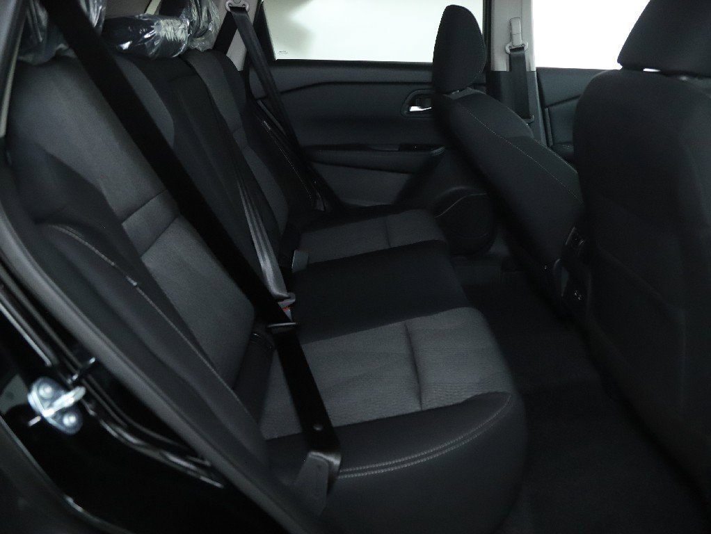 Certified 2026 Nissan Rogue SV image 31