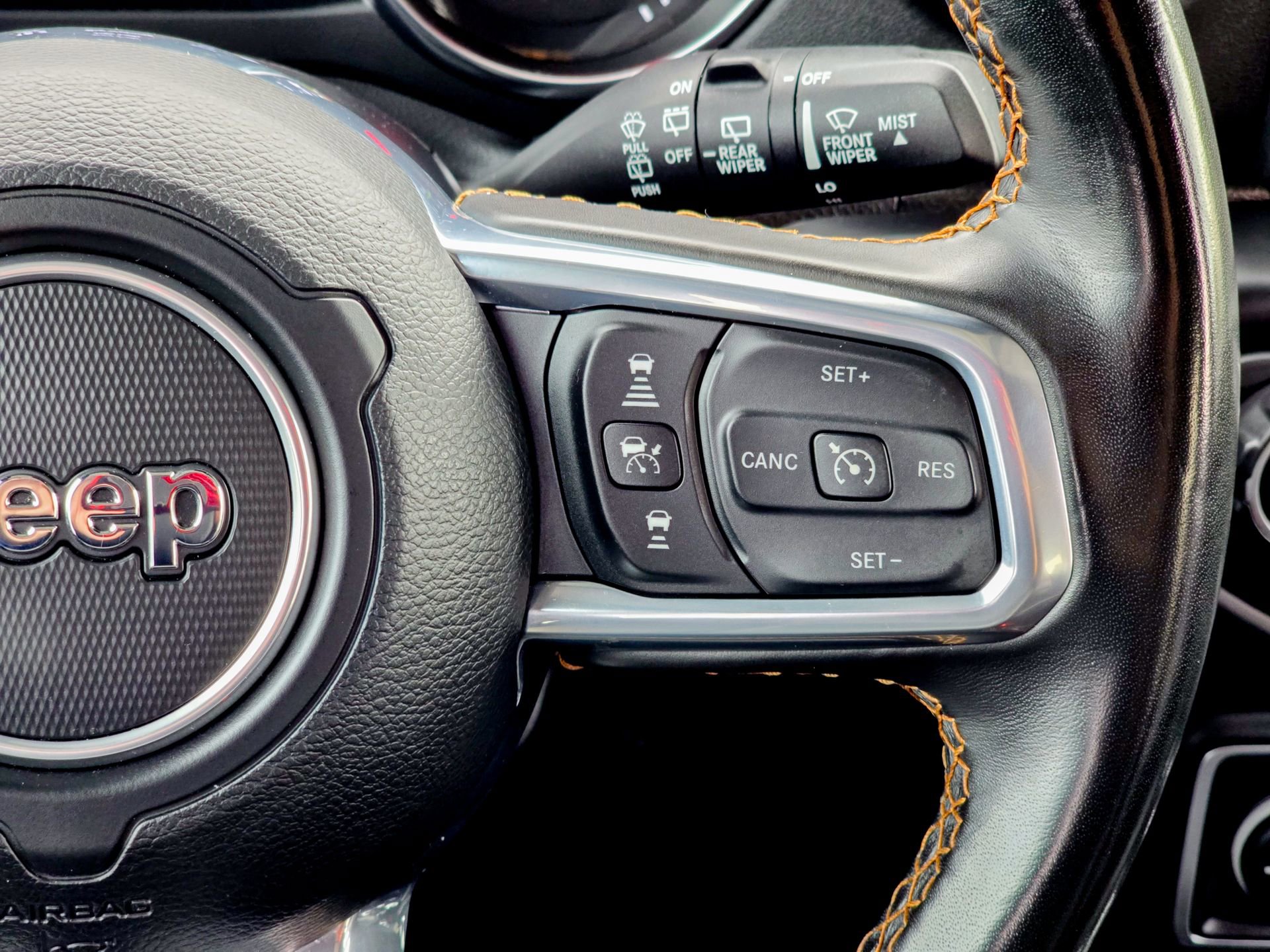 Used 2022 Jeep Wrangler Unlimited Sahara image 38