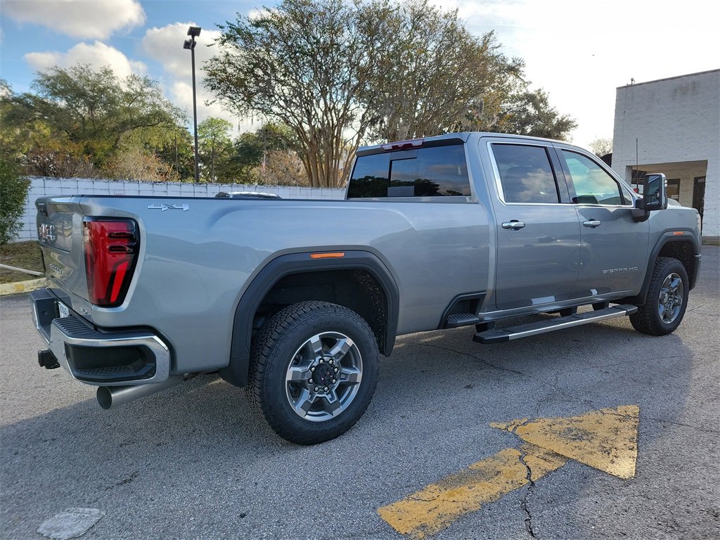 New 2025 GMC Sierra 3500 SLT w/ SLT Premium Package image 5