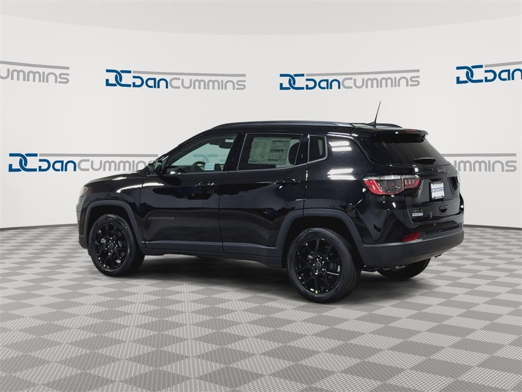 New 2026 Jeep Compass Latitude image 7