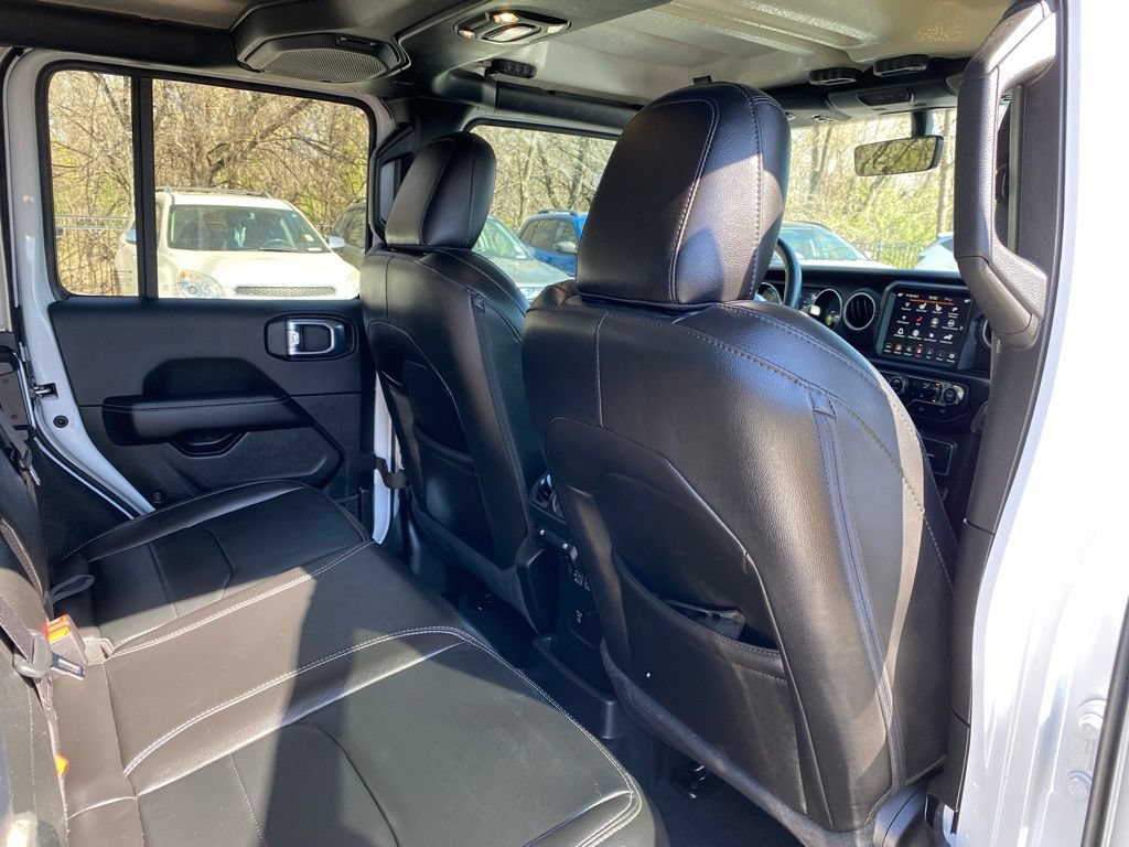 Used 2023 Jeep Wrangler Unlimited Sahara w/ Cold Weather Group AWD/4WD image 42