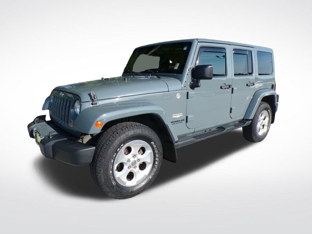 Used 2015 Jeep Wrangler Unlimited Sahara w/ Connectivity Group AWD/4WD image 2