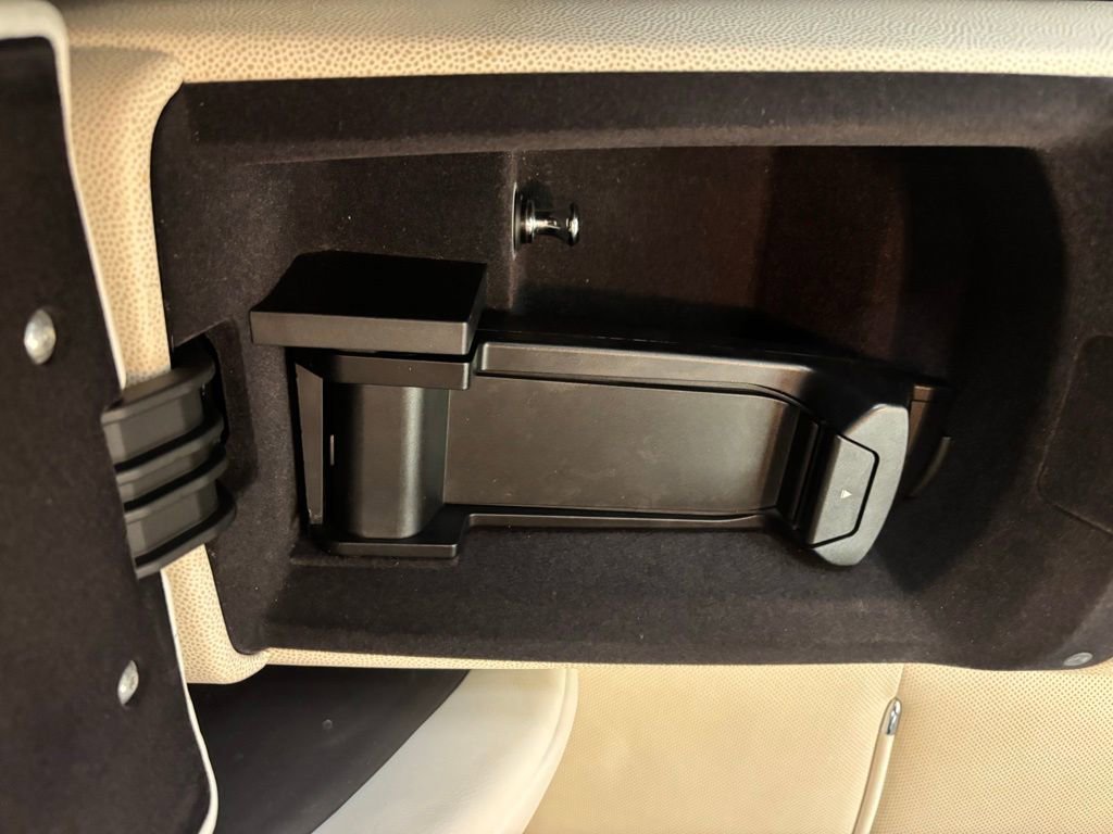 Used 2016 Rolls-Royce Wraith image 39