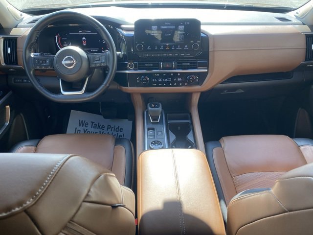 Used 2023 Nissan Pathfinder Platinum image 37