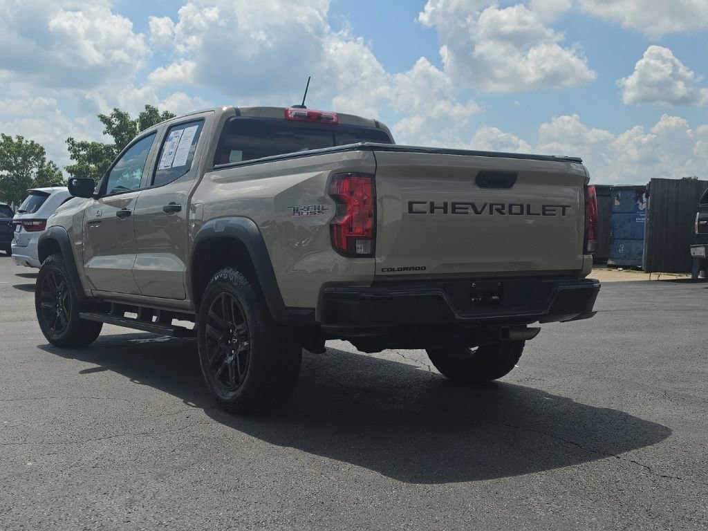 Used 2024 Chevrolet Colorado Trail Boss w/ Advanced Trailering Package AWD/4WD image 6