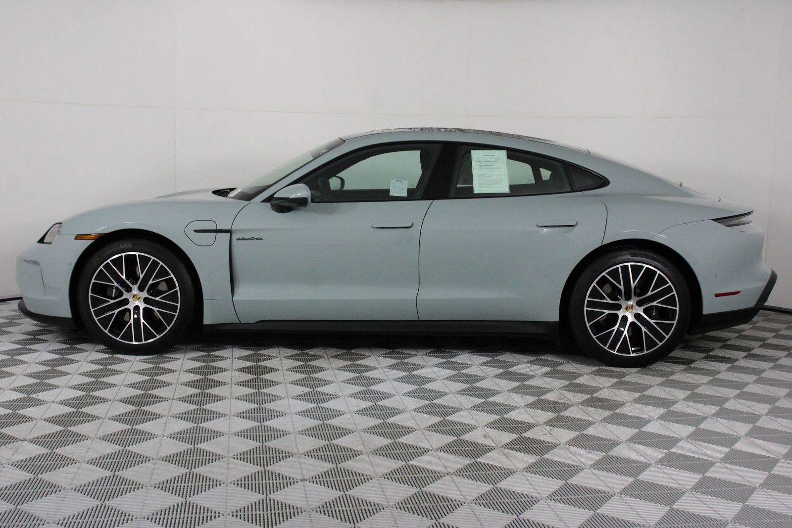 Certified 2025 Porsche Taycan image 2