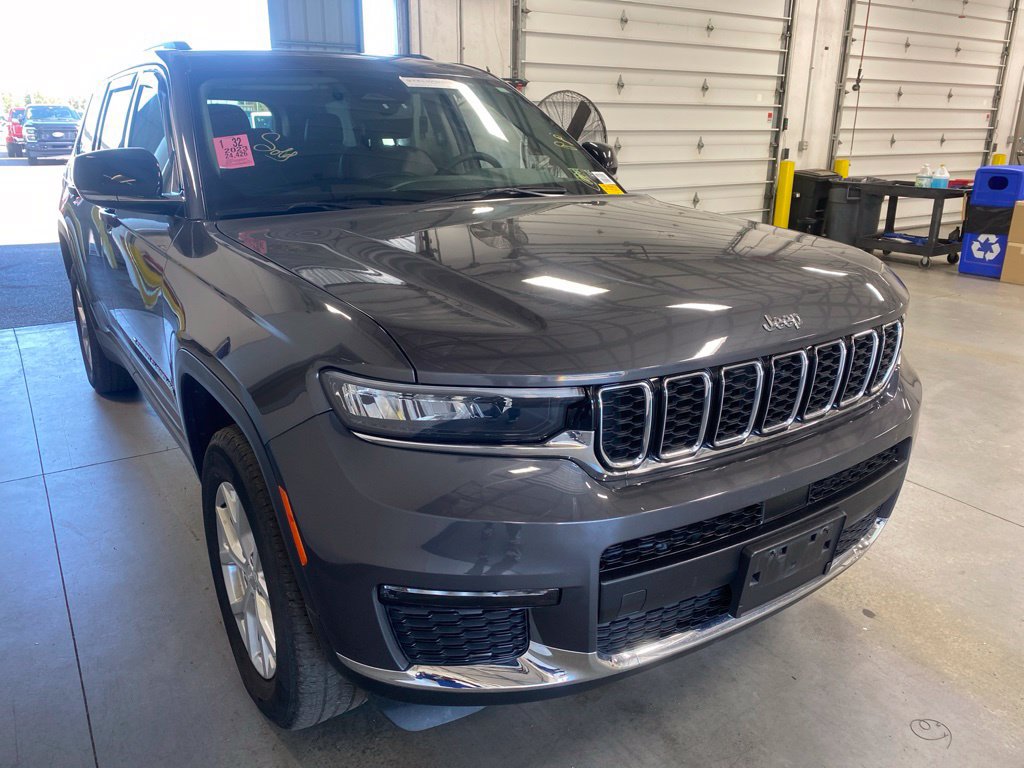 Used 2023 Jeep Grand Cherokee L Limited w/ Trailer Tow Group (B) AWD/4WD image 1