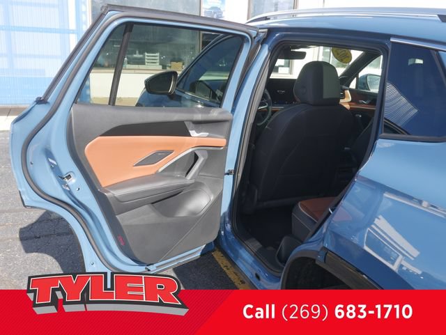 Used 2025 Volkswagen Tiguan SEL R-Line AWD/4WD image 20