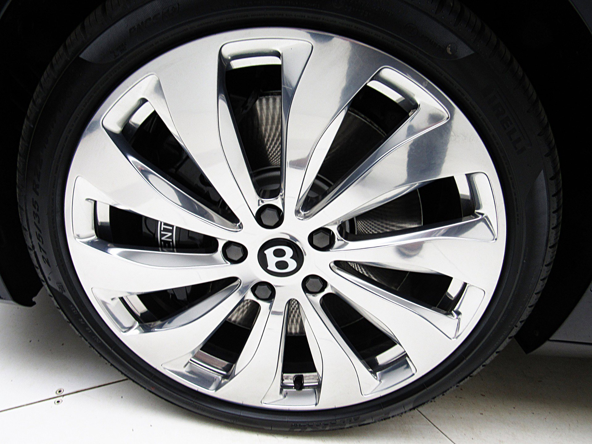 Certified 2022 Bentley Flying Spur V8 AWD/4WD image 47
