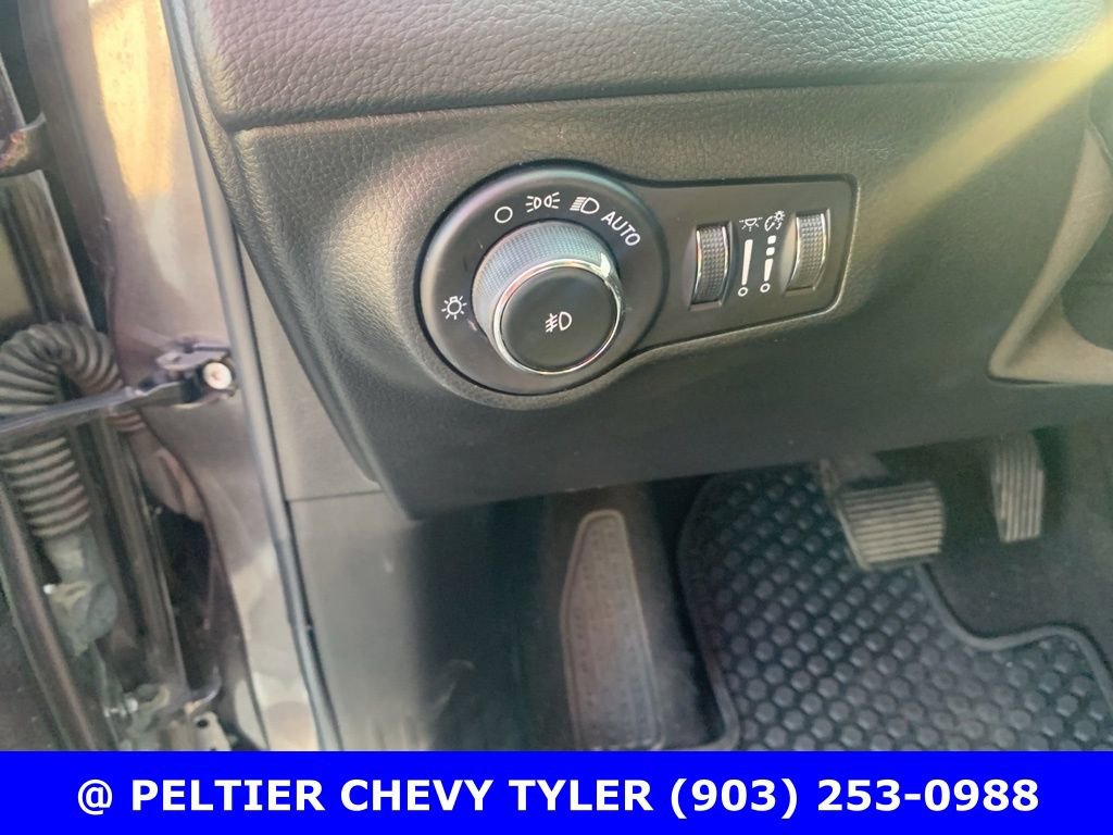 Used 2021 Jeep Compass Altitude image 17