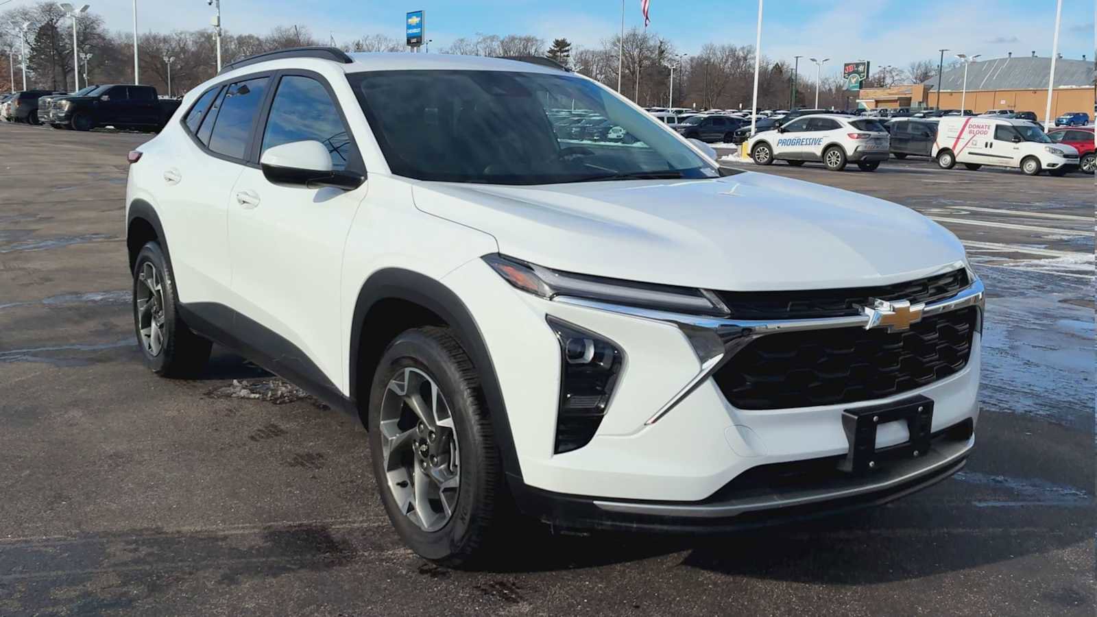 Certified 2024 Chevrolet Trax LT w/ Driver Confidence Package image 8