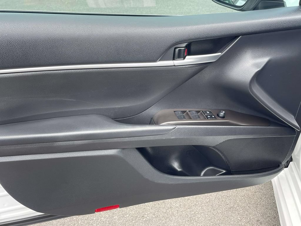 Used 2024 Toyota Camry SE FWD image 28