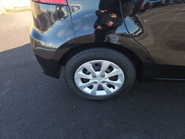 Used 2017 Kia Rio LX image 7