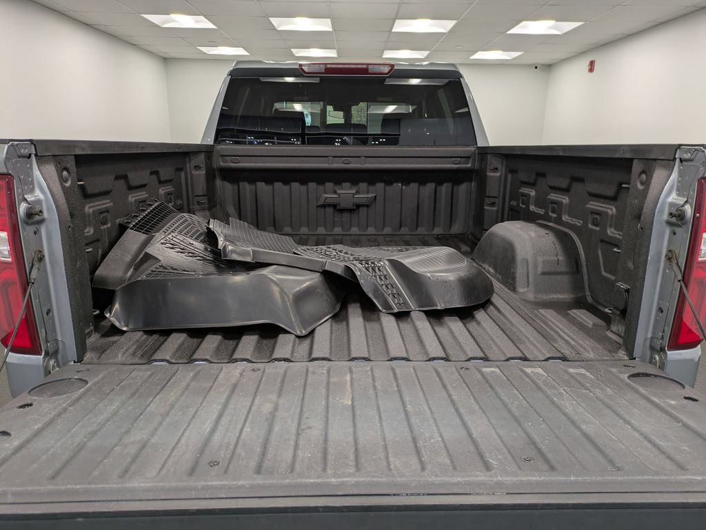 Used 2024 Chevrolet Silverado 1500 RST w/ Z71 Off-Road Package AWD/4WD image 25