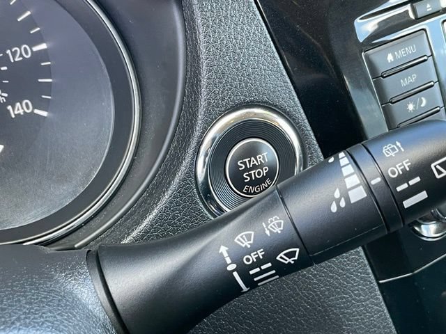 Used 2018 Nissan Rogue SL w/ Premium Package AWD/4WD image 18